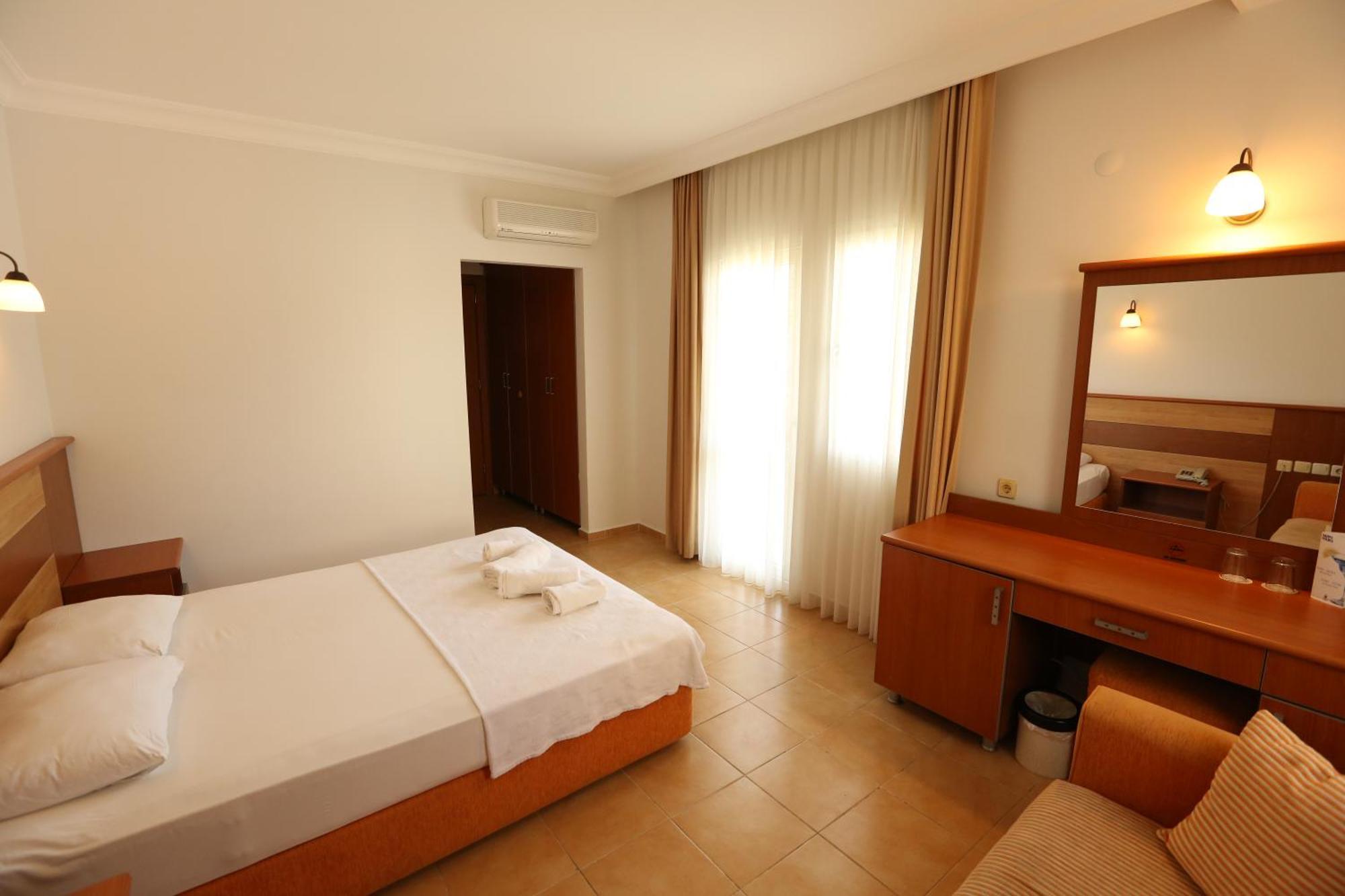 Mavruka Hotel Олудениз Экстерьер фото